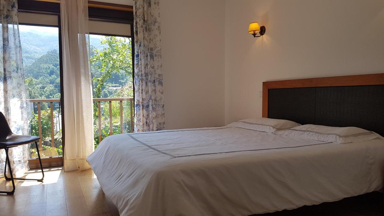 Sobreiro Apartamentos Rio Caldo Zewnętrze zdjęcie