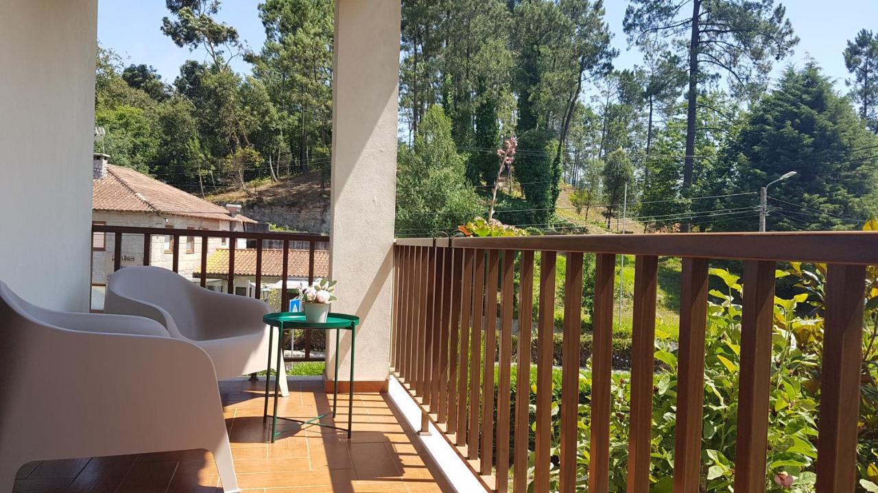 Sobreiro Apartamentos Rio Caldo Zewnętrze zdjęcie